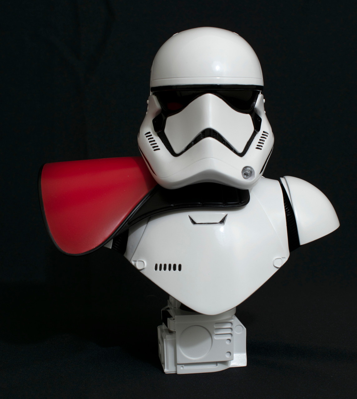 Gentle Giant Star Wars First Order Stormtrooper Officer Legends in 3D Bust